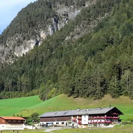 Farm stay Zillerbruggerhof Bruck am Ziller